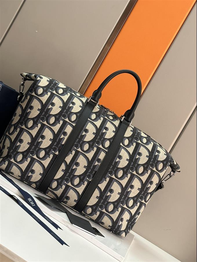 2025228Y 700P203146765